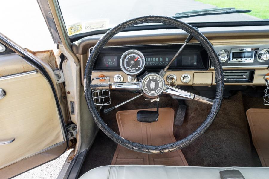 Торпедо Chevrolet Chevy II Nova Sedan (11569) 1966 года  (фото 41 из 102)